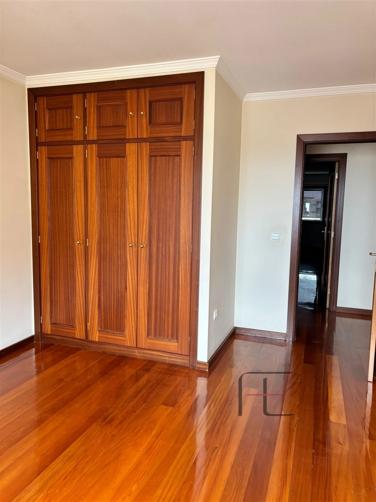 Apartamento T4 para Venda em Mafamude e Vilar do Paraíso Foto 17