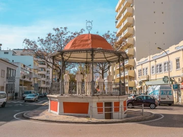 Apartamento T18 para Venda em Loule (São Clemente)