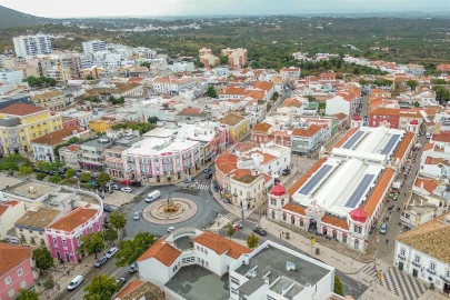 Apartamento T18 para Venda em Loule (São Clemente)