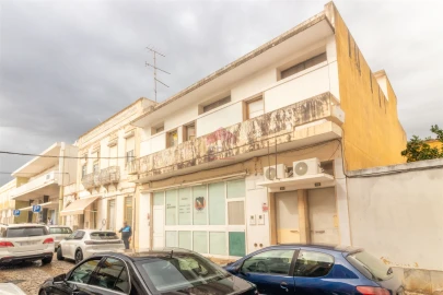 Apartamento T18 para Venda em Loule (São Clemente)