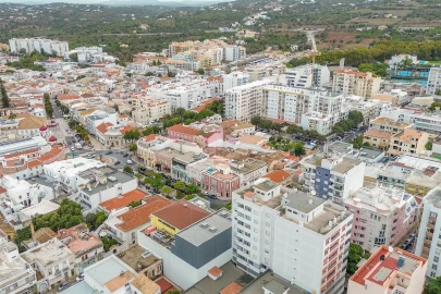 Apartamento T18 para Venda em Loule (São Clemente)