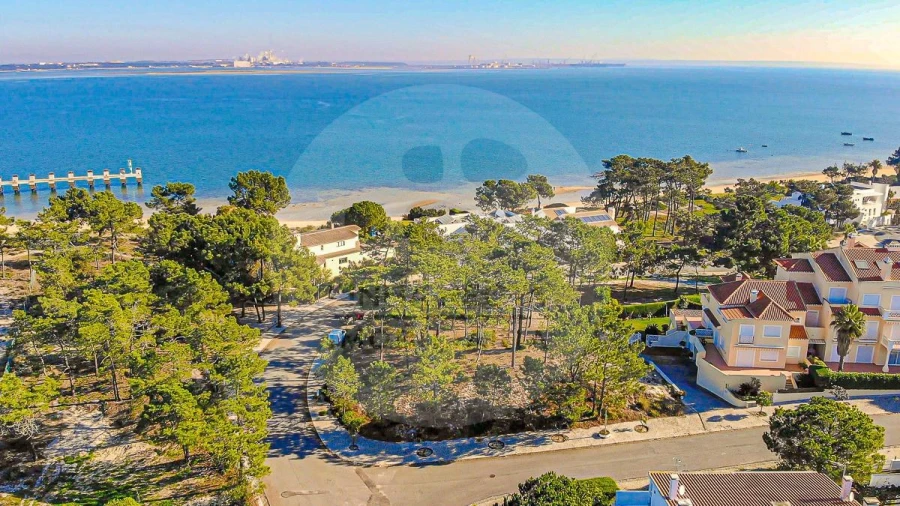 Moradia T4 para Venda em Carvalhal Foto 24