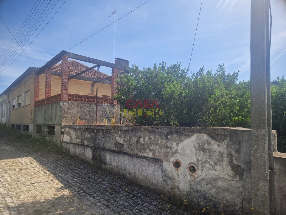 Moradia T3 para Venda em Alcanena e Vila Moreira Foto 9