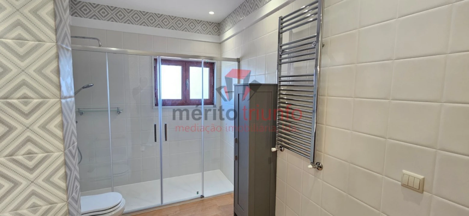 Moradia T2 para Venda em Santa Marinha e São Pedro da Afurada Foto 35