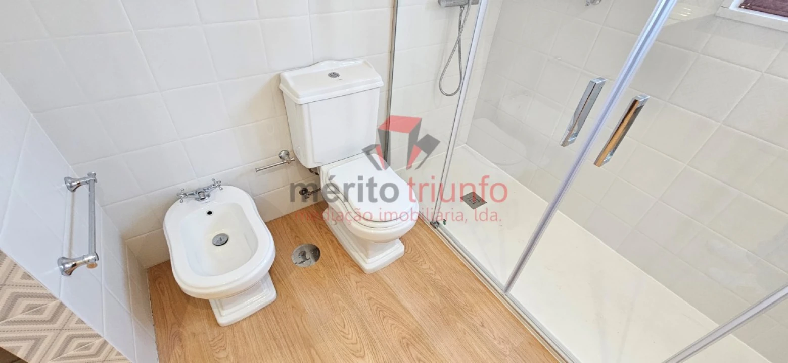 Moradia T2 para Venda em Santa Marinha e São Pedro da Afurada Foto 36