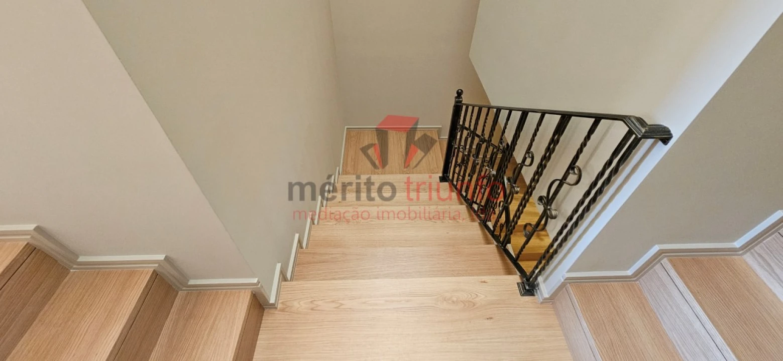 Moradia T2 para Venda em Santa Marinha e São Pedro da Afurada Foto 43