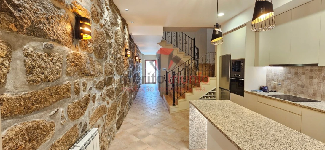 Moradia T2 para Venda em Santa Marinha e São Pedro da Afurada Foto 2