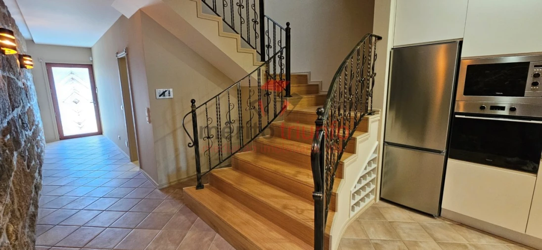 Moradia T2 para Venda em Santa Marinha e São Pedro da Afurada Foto 9