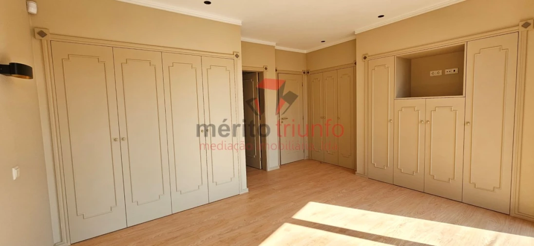 Moradia T2 para Venda em Santa Marinha e São Pedro da Afurada Foto 18