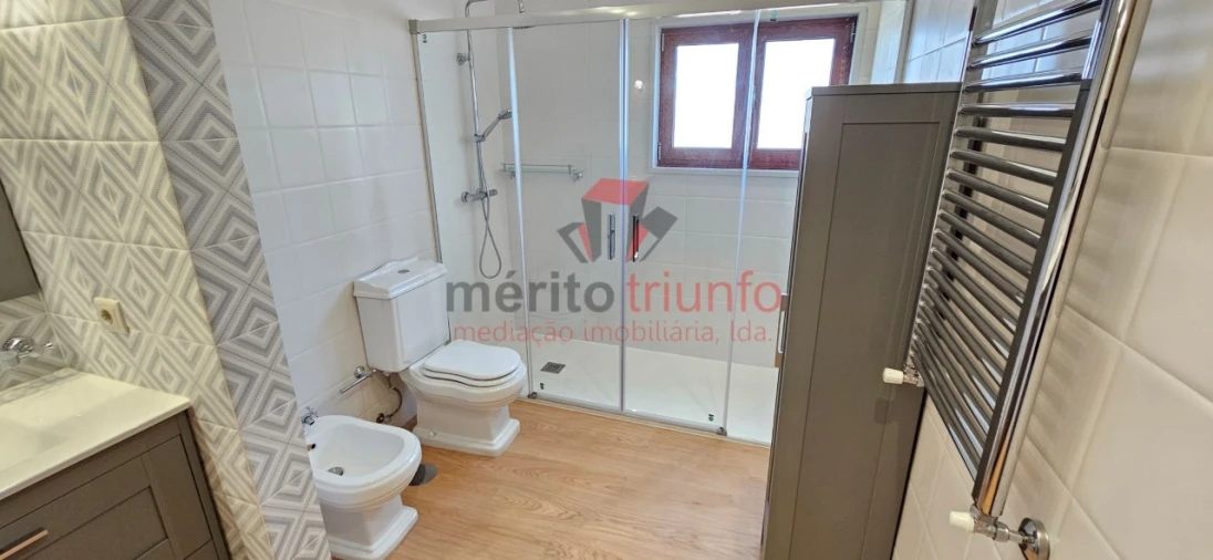 Moradia T2 para Venda em Santa Marinha e São Pedro da Afurada Foto 34