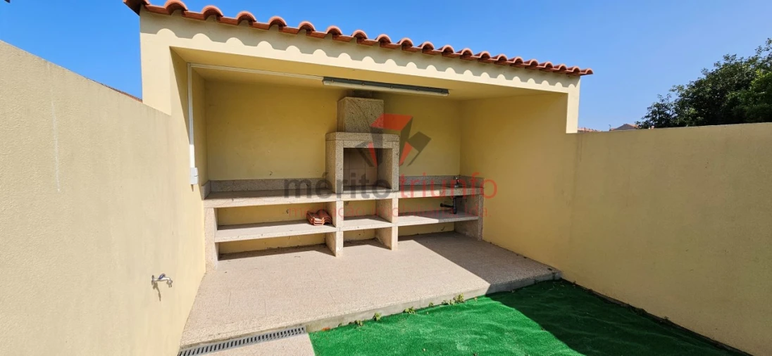 Moradia T2 para Venda em Santa Marinha e São Pedro da Afurada Foto 55