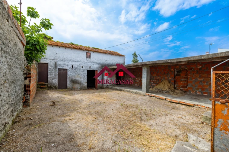 Moradia T3 para Venda em Mira Foto 32