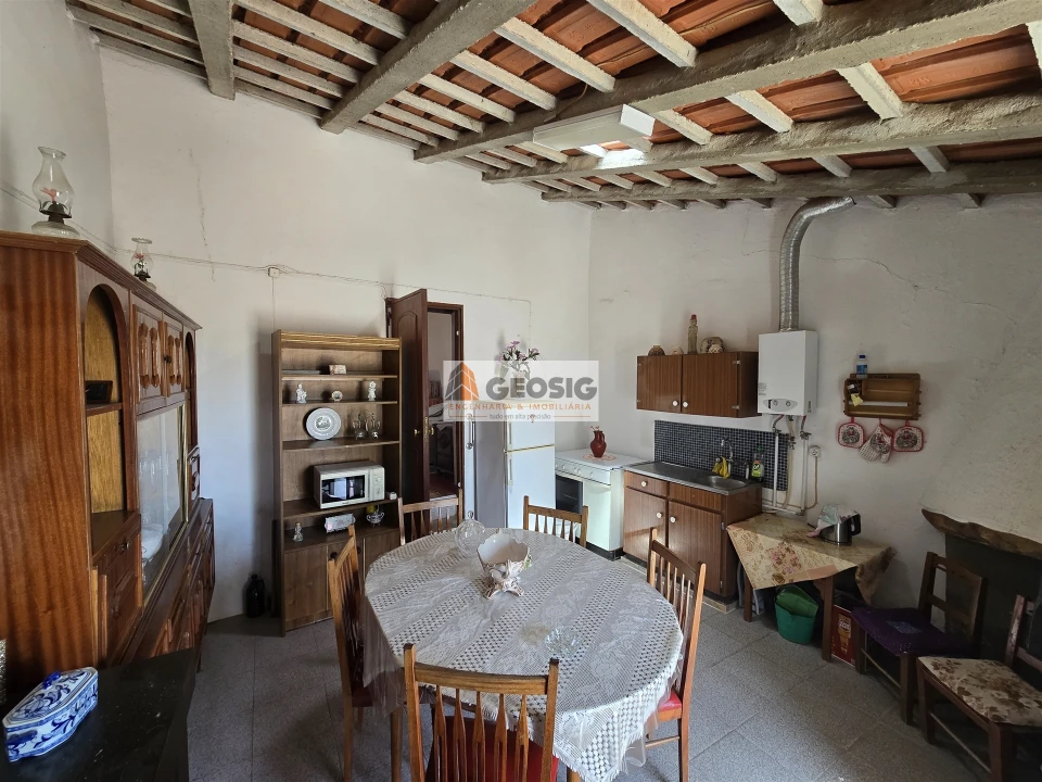 Moradia T2 para Venda em Almodôvar e Graça dos Padrões Foto 3