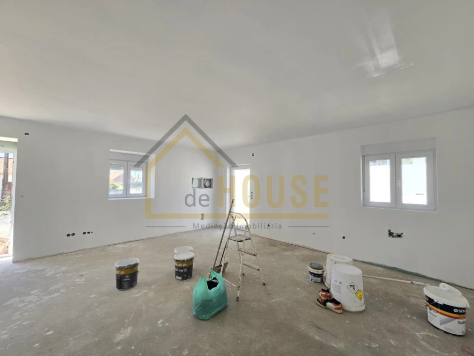 Moradia T2 para Venda em A dos Cunhados e Maceira Foto 5