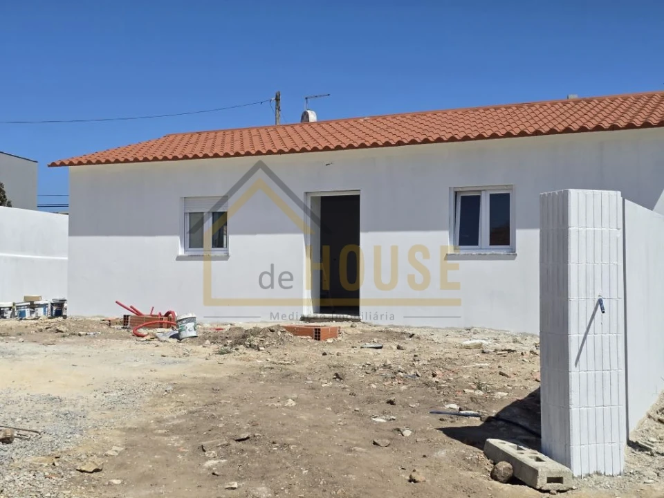 Moradia T2 para Venda em A dos Cunhados e Maceira Foto 14