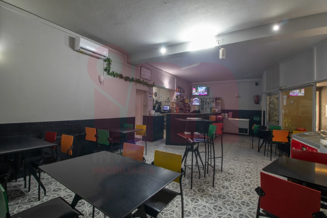 Loja para Trespasse em Caldas de Vizela (São Miguel e São João) Foto 6