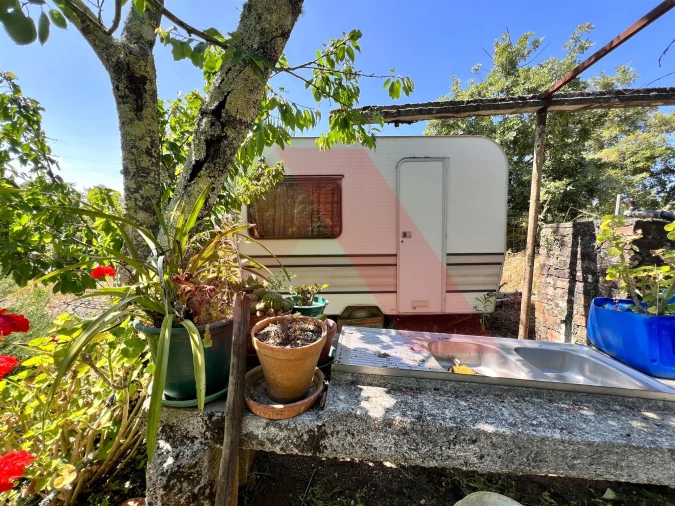 Terreno para Venda em Candosa Foto 2