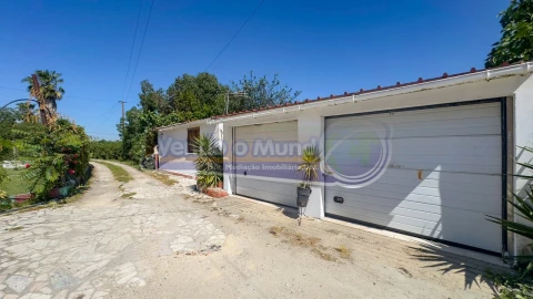 Moradia T0 para Venda em Samora Correia