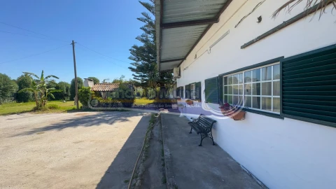 Moradia T0 para Venda em Samora Correia
