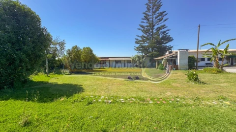 Moradia T0 para Venda em Samora Correia