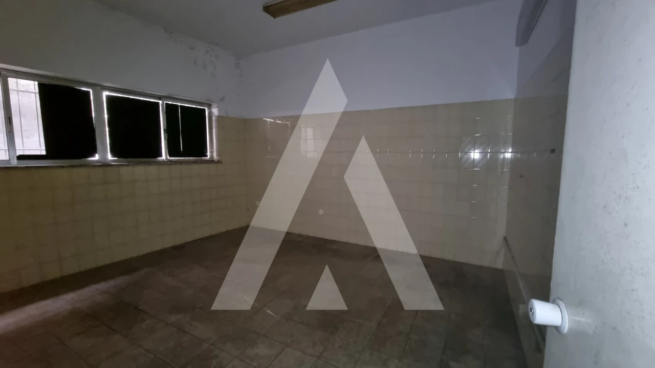 Prédio para Venda em Parceiros e Azoia Foto 12