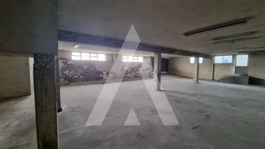 Prédio para Venda em Parceiros e Azoia Foto 47