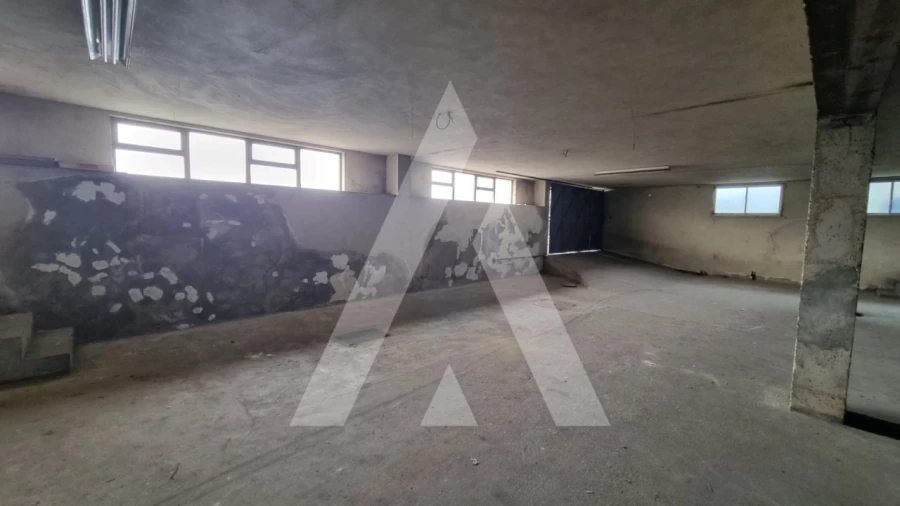 Prédio para Venda em Parceiros e Azoia Foto 48