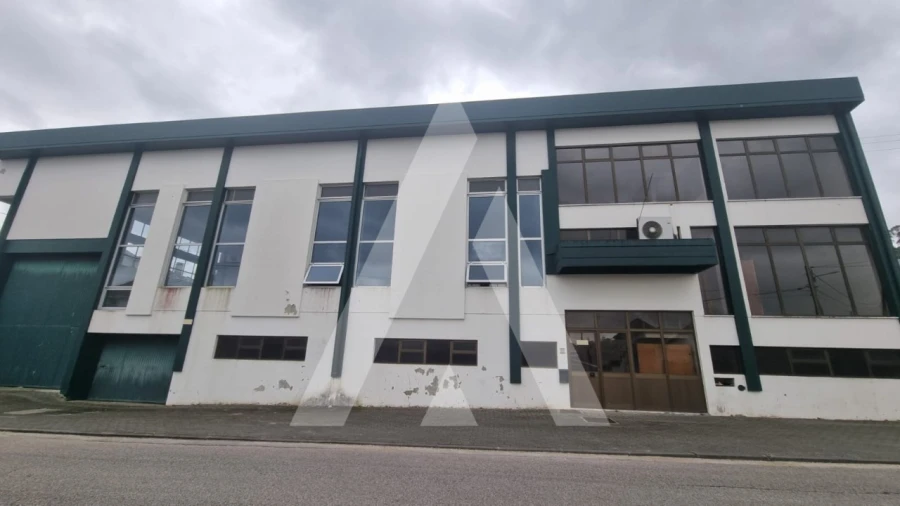 Prédio para Venda em Parceiros e Azoia Foto 60