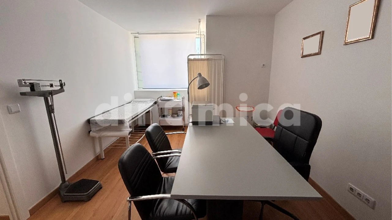 Escritório para Arrendamento em Vila Nova de Famalicão e Calendário Foto 5