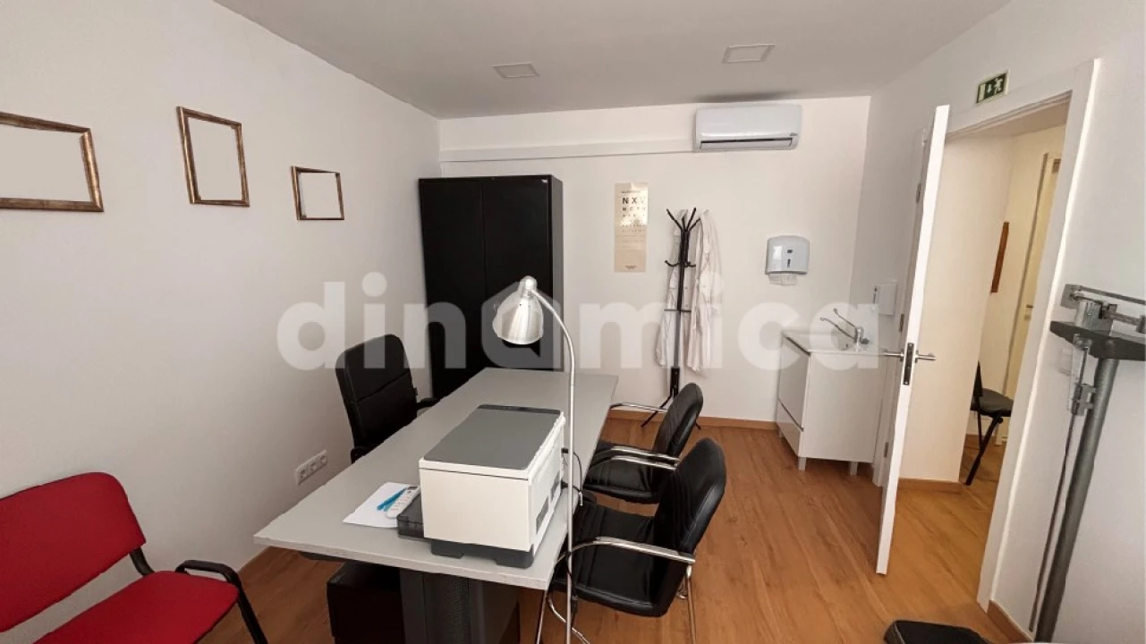 Escritório para Arrendamento em Vila Nova de Famalicão e Calendário Foto 7