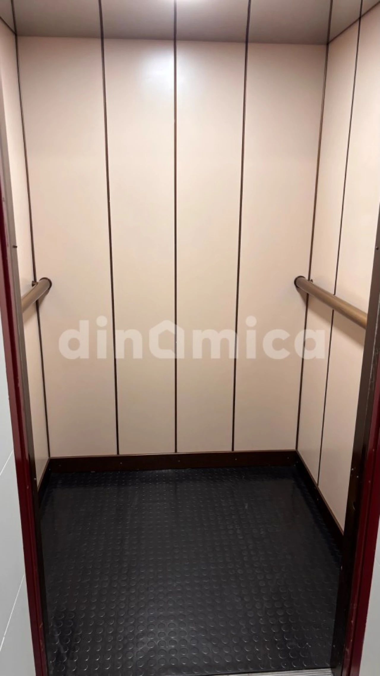 Escritório para Arrendamento em Vila Nova de Famalicão e Calendário Foto 3