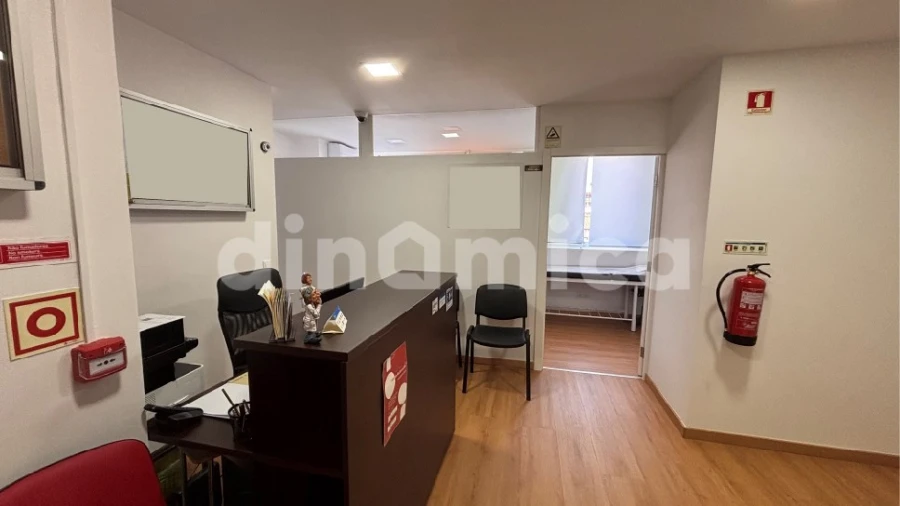 Escritório para Arrendamento em Vila Nova de Famalicão e Calendário Foto 4