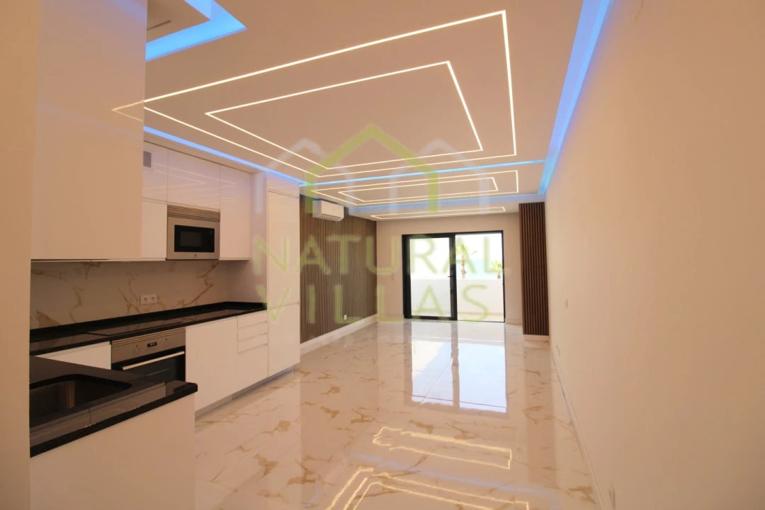 Apartamento T2 para Venda em Quarteira Foto 2