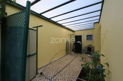 Moradia T4 para Venda em Santa Maria e São Miguel, São Martinho, São Pedro Penaferrim