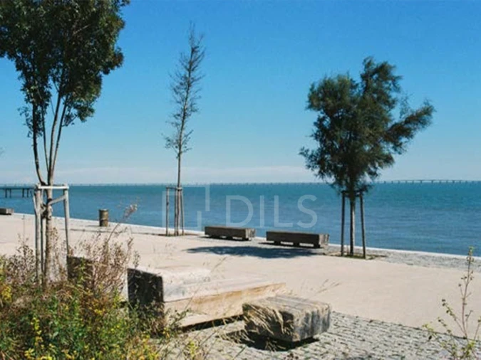 Moradia T3 para Venda em Marvila Foto 17