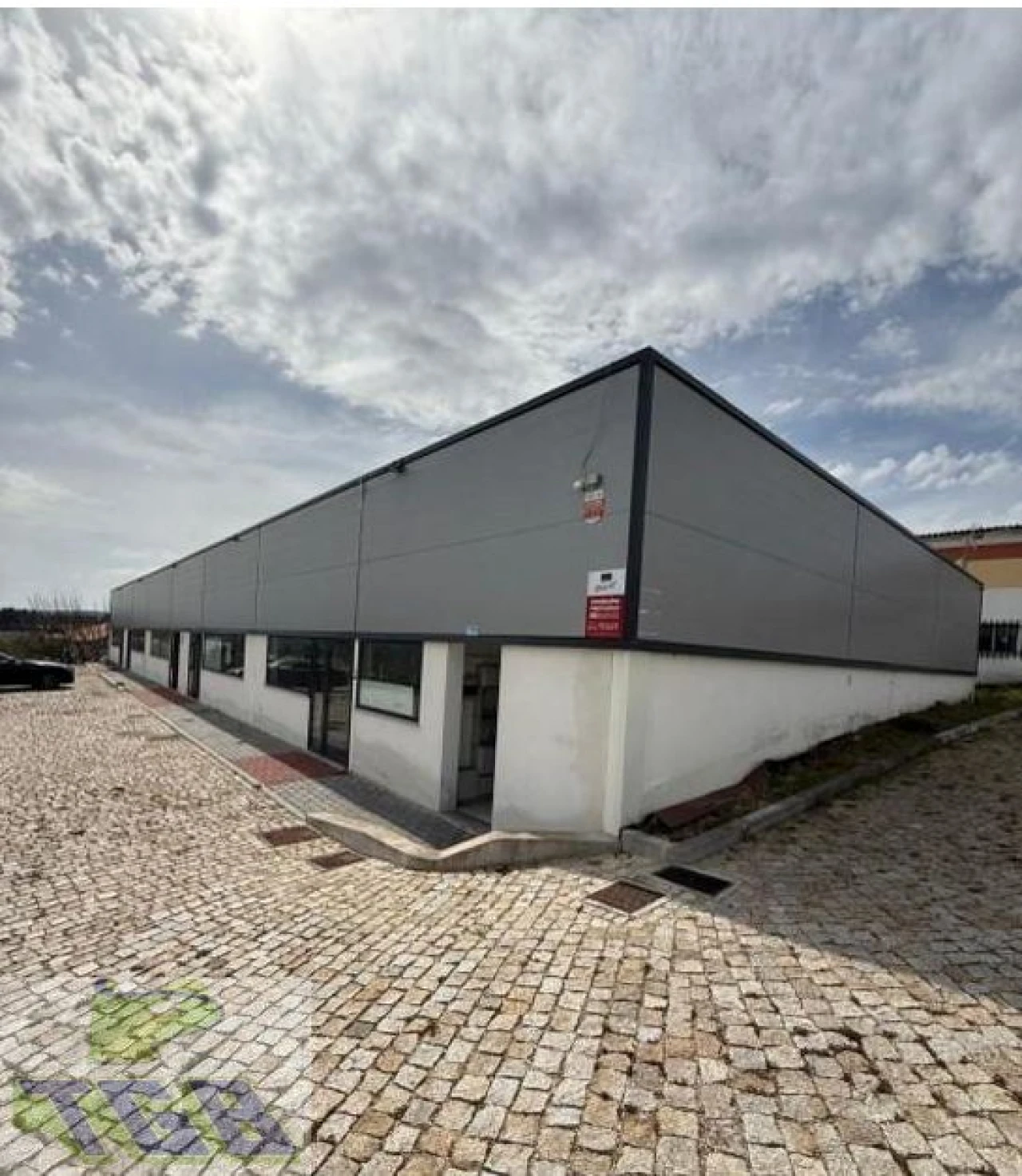 Armazém para Venda em Vila Franca das Naves e Feital Foto 1