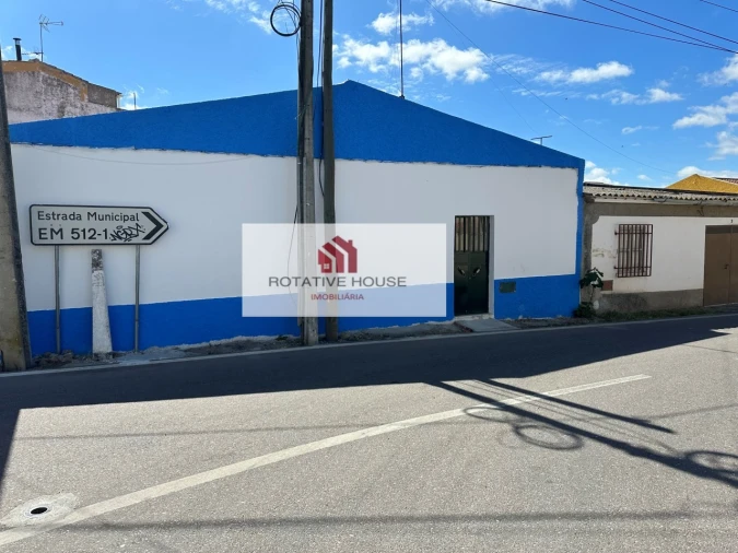 Moradia T4 para Venda em Caia, São Pedro e Alcáçova Foto 1