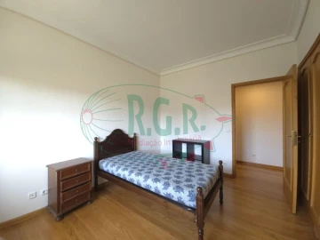 Moradia T3 para Venda em Gondomar (São Cosme), Valbom e Jovim