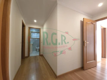 Moradia T3 para Venda em Gondomar (São Cosme), Valbom e Jovim