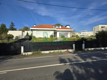 Moradia T3 para Venda em Gondomar (São Cosme), Valbom e Jovim