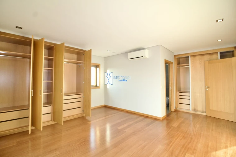 Moradia T3 para Venda em Lomar e Arcos Foto 11