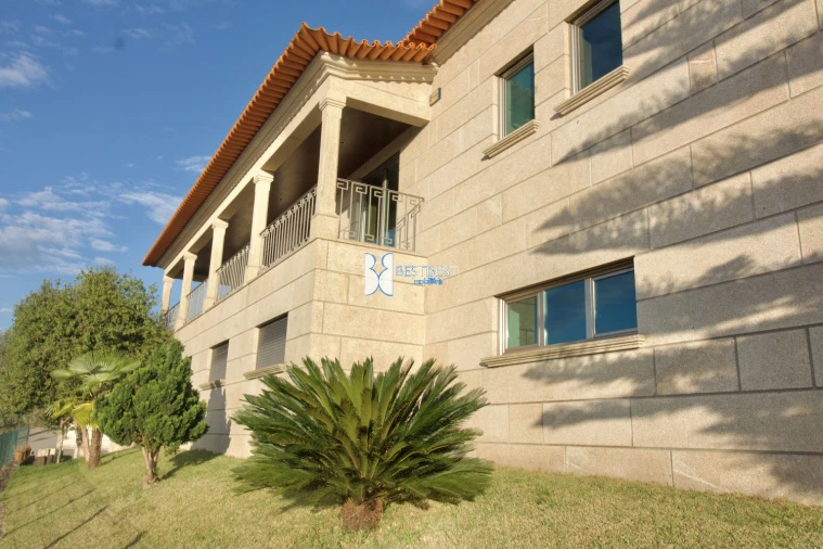 Moradia T3 para Venda em Lomar e Arcos Foto 1