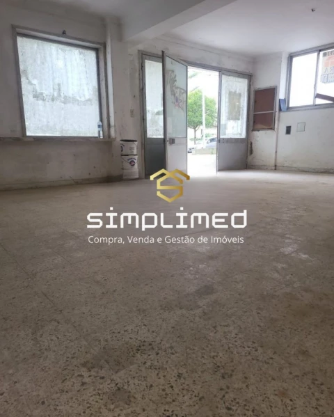 Loja para Venda em Agualva e Mira-Sintra