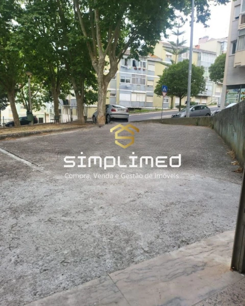 Loja para Venda em Agualva e Mira-Sintra