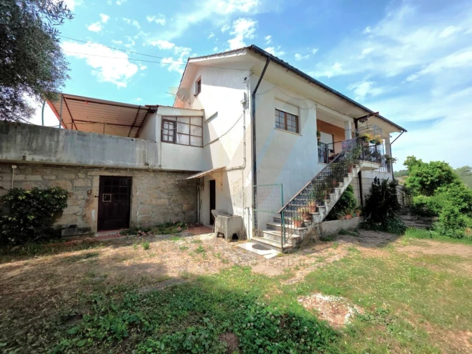 Moradia T4 para Venda em Arcozelo Foto 2