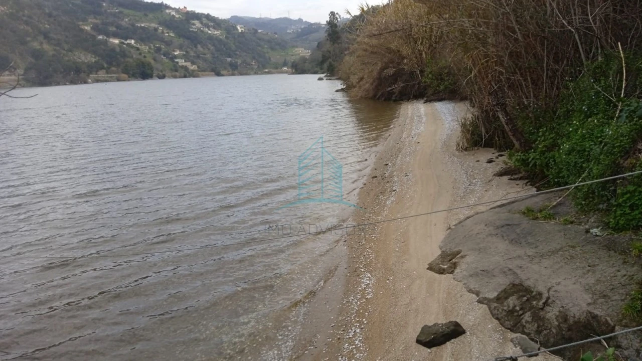 Quinta T5 para Venda em Resende Foto 3