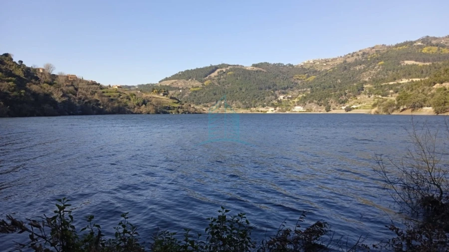 Quinta T5 para Venda em Resende Foto 9