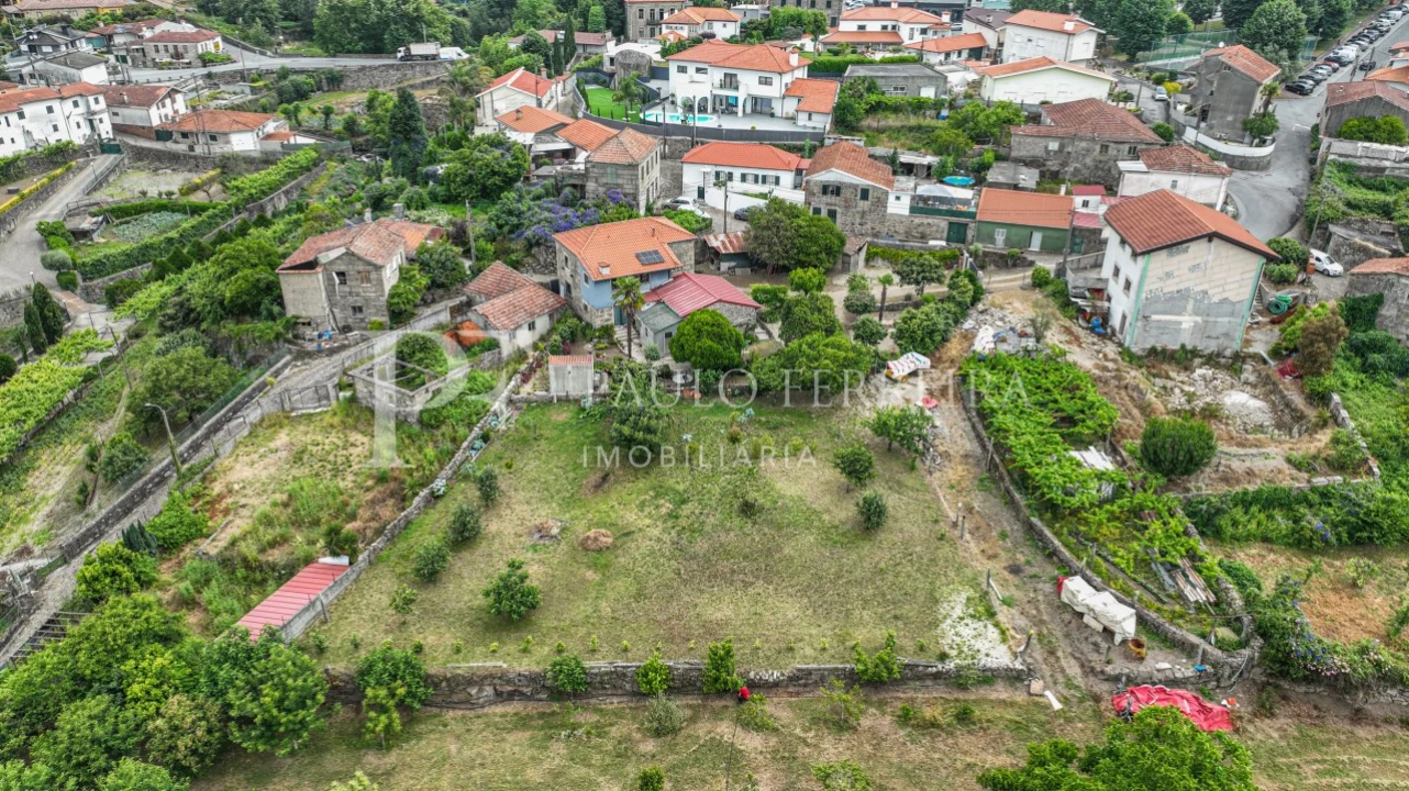 Moradia T3 para Venda em Landim Foto 8