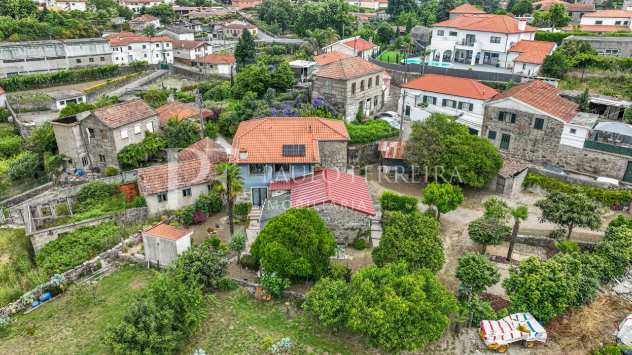 Moradia T3 para Venda em Landim Foto 11