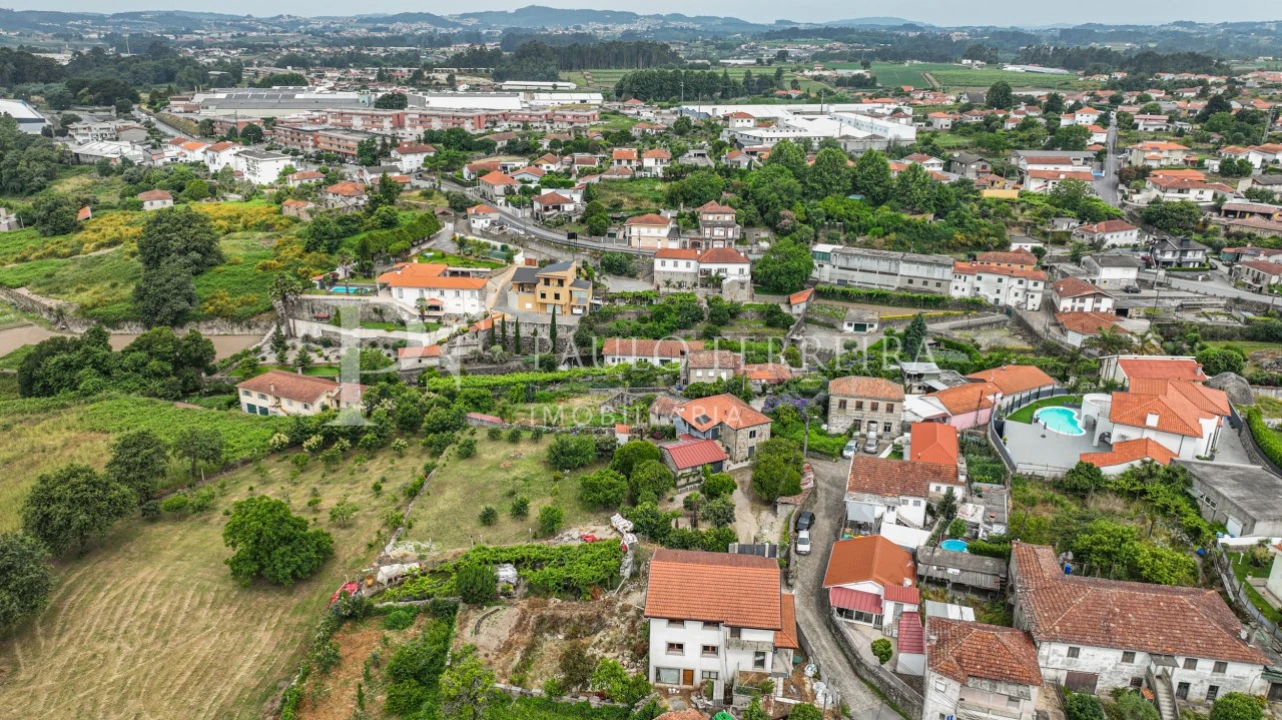 Moradia T3 para Venda em Landim Foto 17